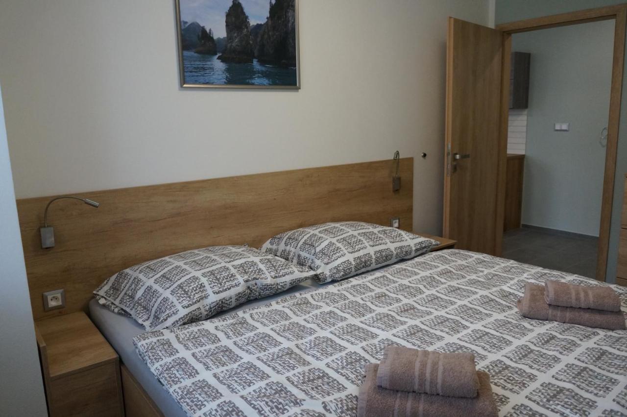 Rezidence Belehradska Apartment Most Luaran gambar